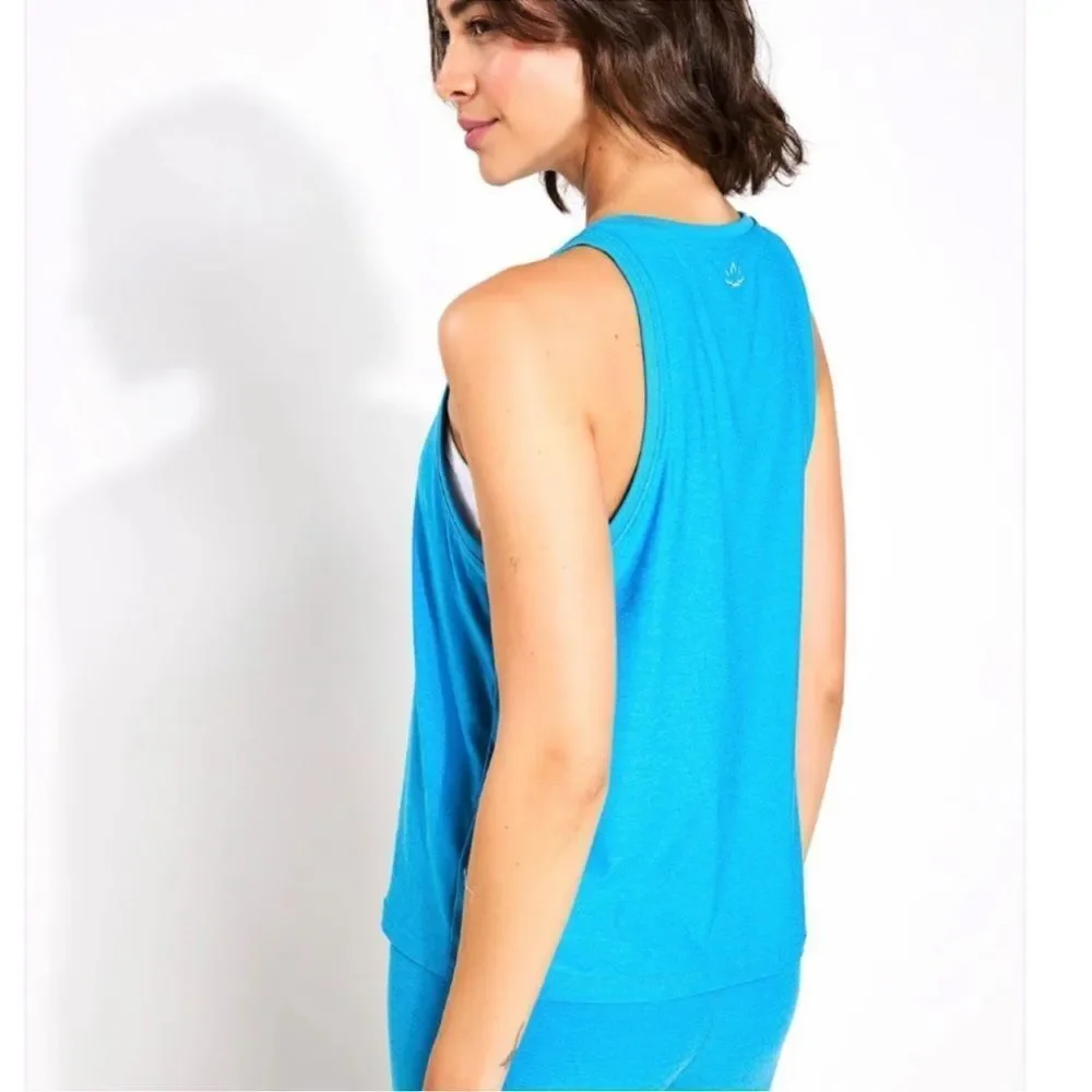 BEYOND YOGA Featherweight Rebalance Tank Cali Blue Heather Women’s Large - Picture 2 of 10